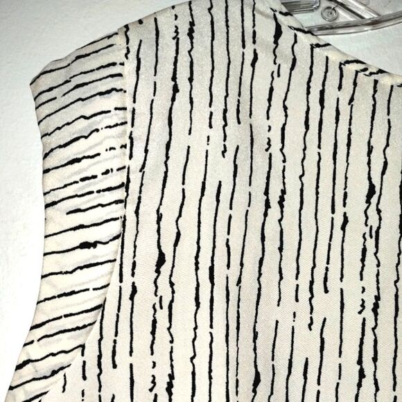 The Limited White & Black Blouse - Picture 4 of 5